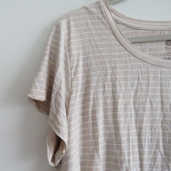 KINDRED BRAVELY Everyday Maternity & Nursing T-Shirt in Oatmeal Stripe - Size 1X - Picture 4 of 15